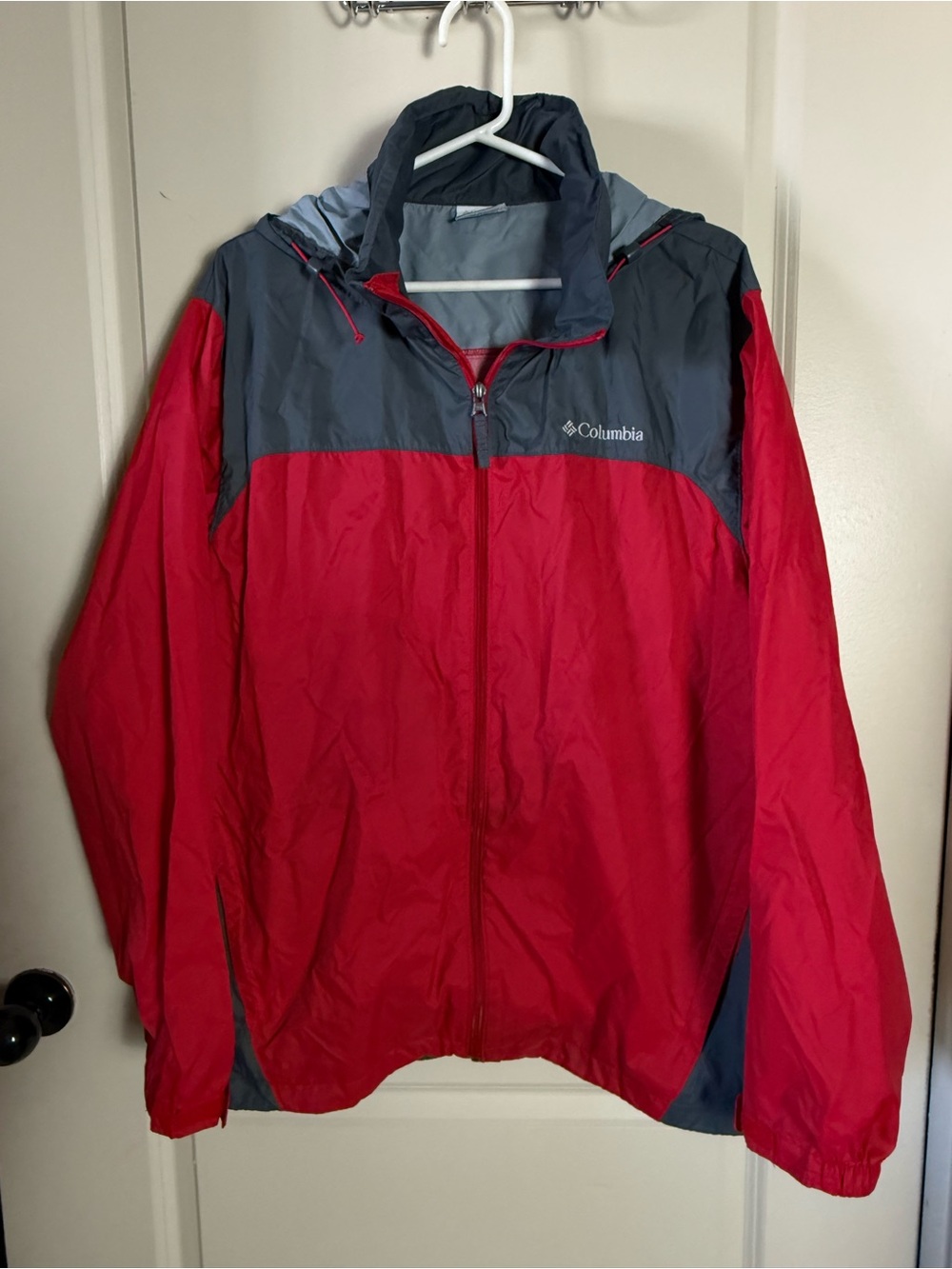 Columbia Men’s Red and Gray Packable Windbreaker Jacket